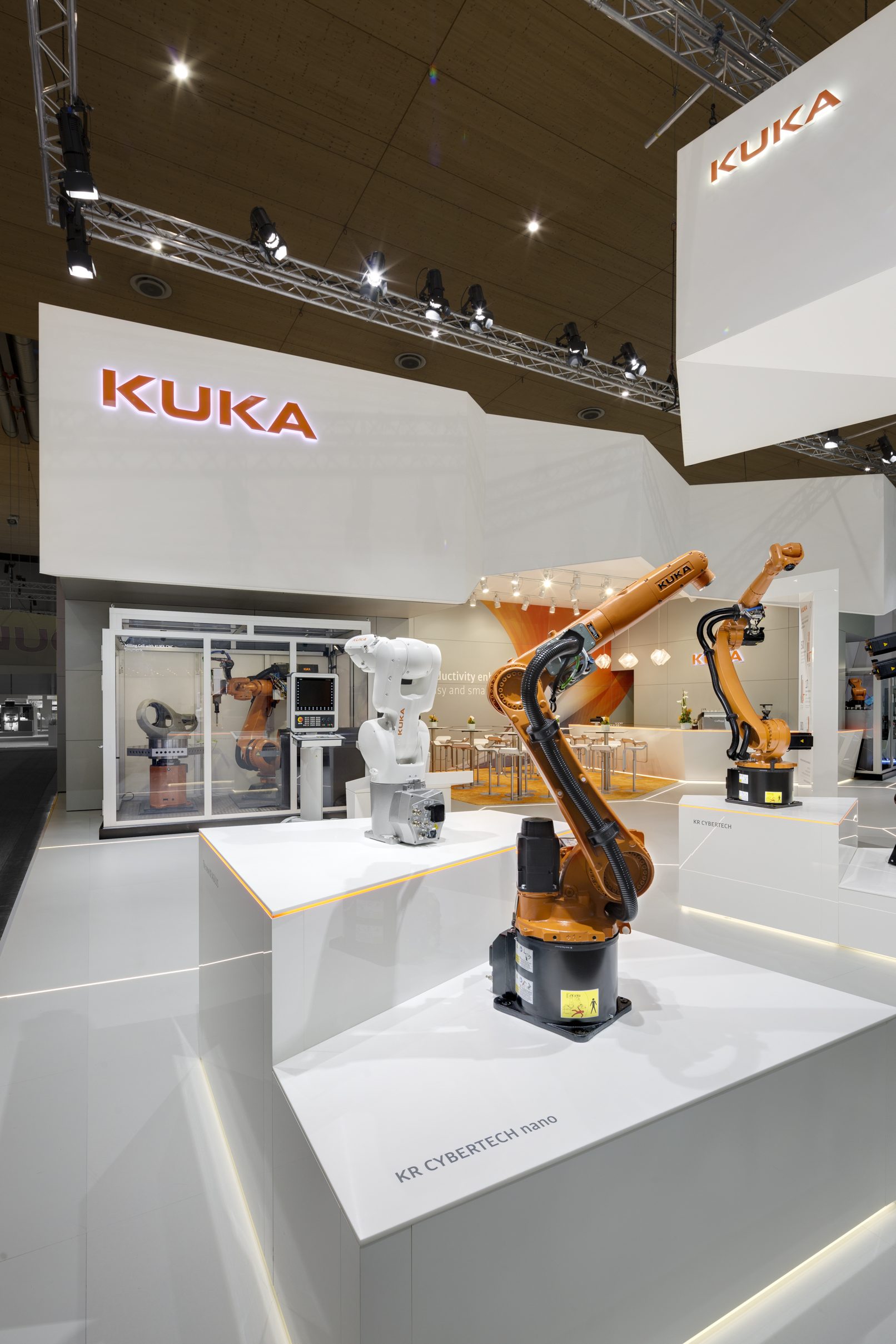 KUKA EMO 2017 15