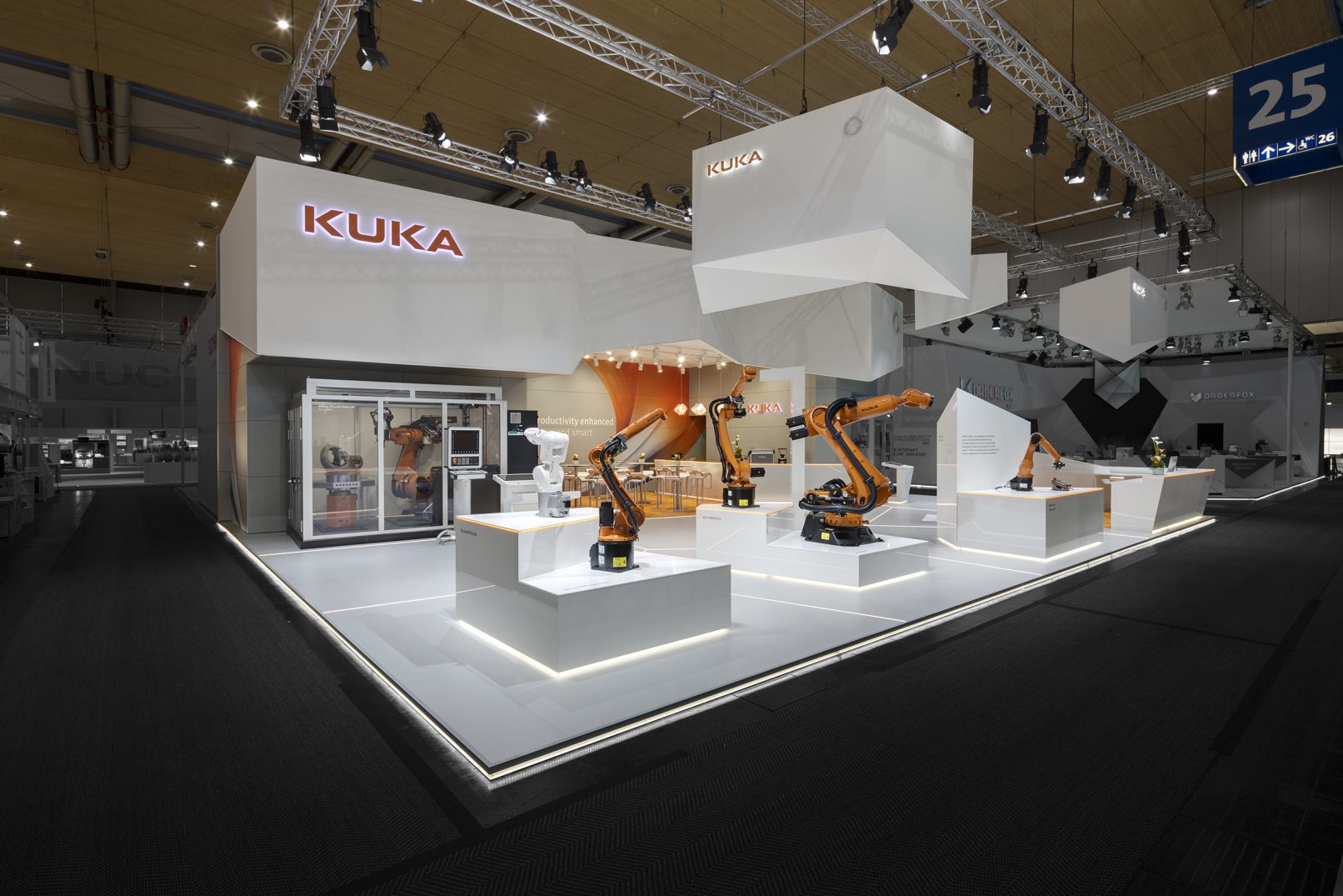 KUKA EMO 2017 16